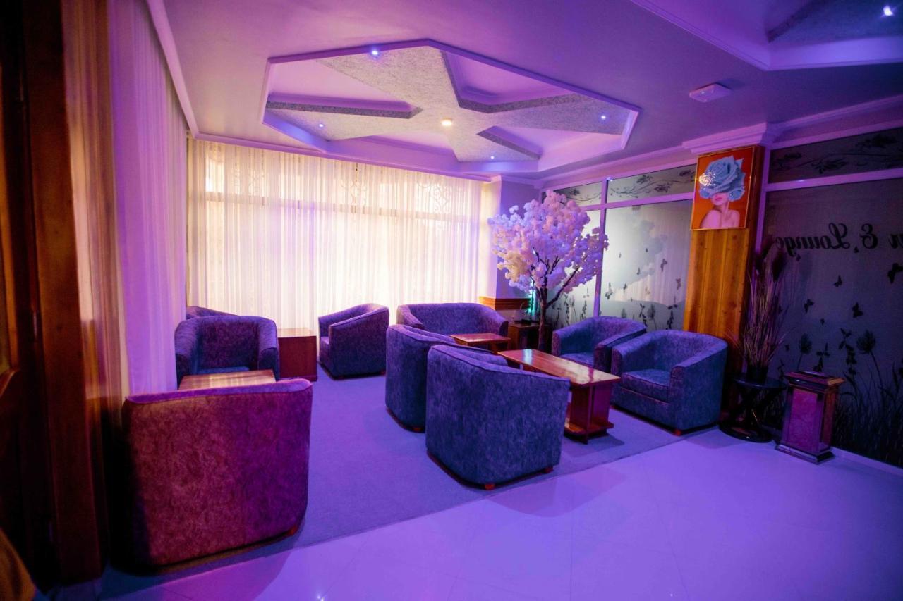 Hadjens Hotel Мванза Екстер'єр фото